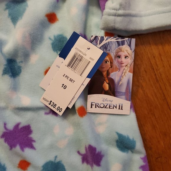 Frozen II Girls Pajamas - 10 - NWT! - Picture 3 of 3